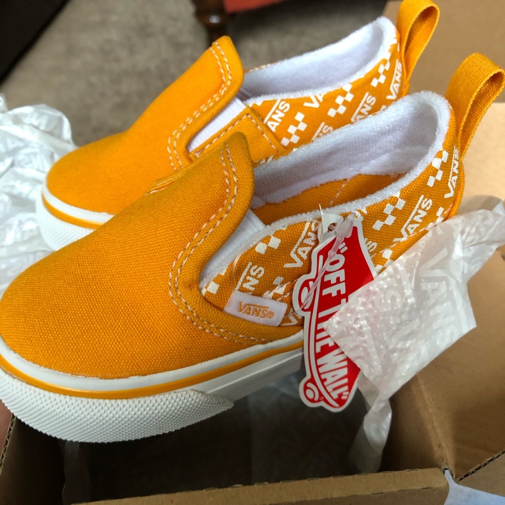 Vans slip on